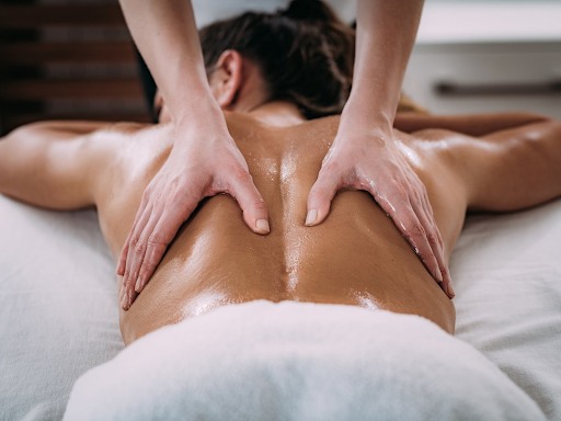 Massage Nuru có phải là massage cho nam