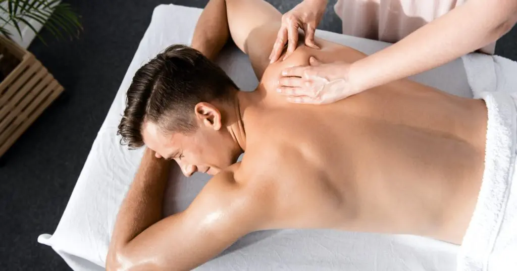Một số lưu ý khi đi massage mệt lần đầu